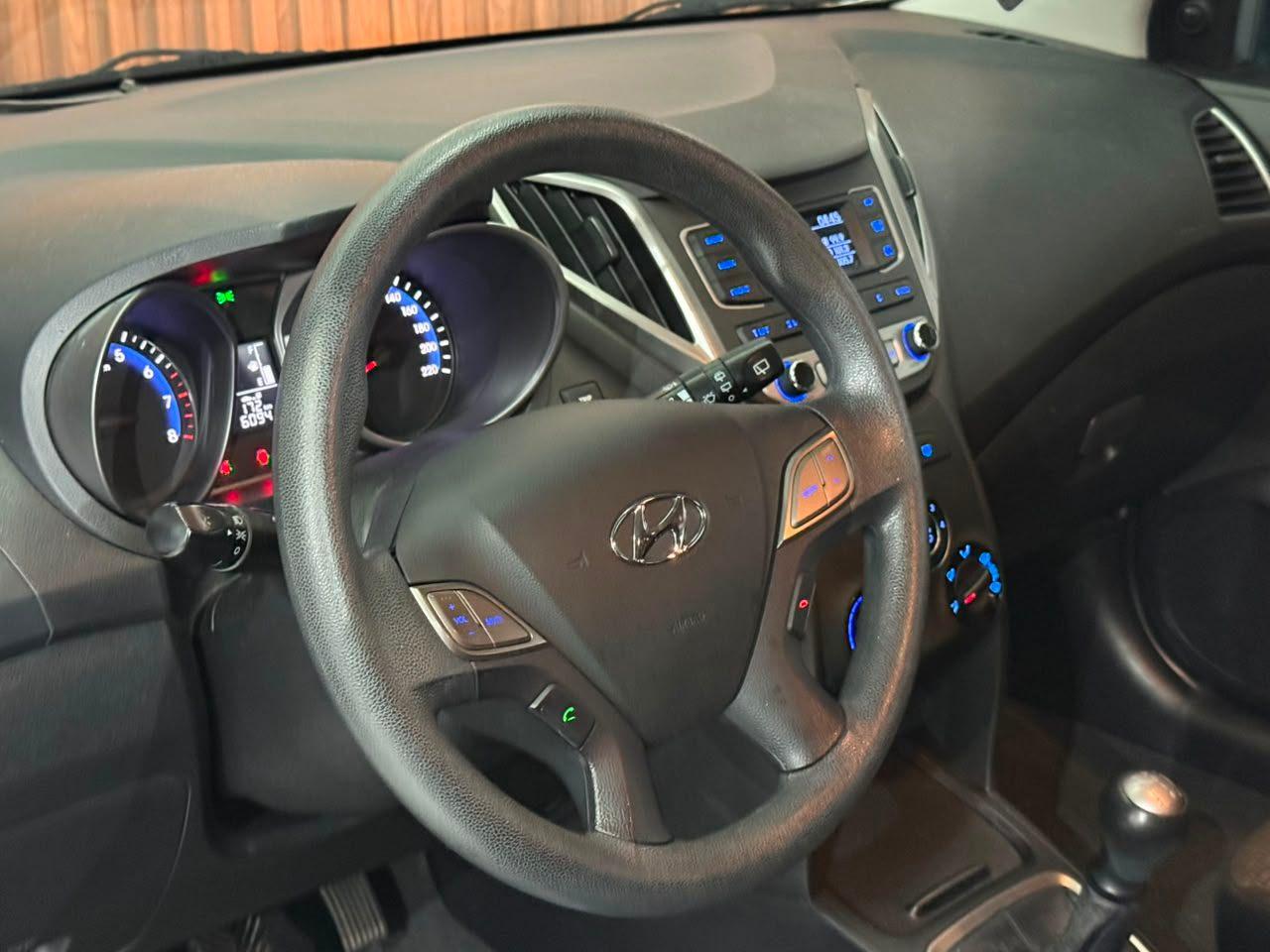 Foto numero 4 do veiculo Hyundai HB20 Comfort Plus 1.0 TB Flex 12V Mec.  - Branca - 2018/2018