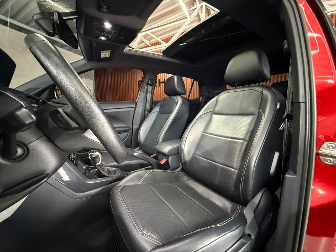 Foto numero 13 do veiculo Volkswagen T-Cross Hig. 250 TSI 1.4 Flex 16V 5p Aut  - Vermelha - 2022/2022