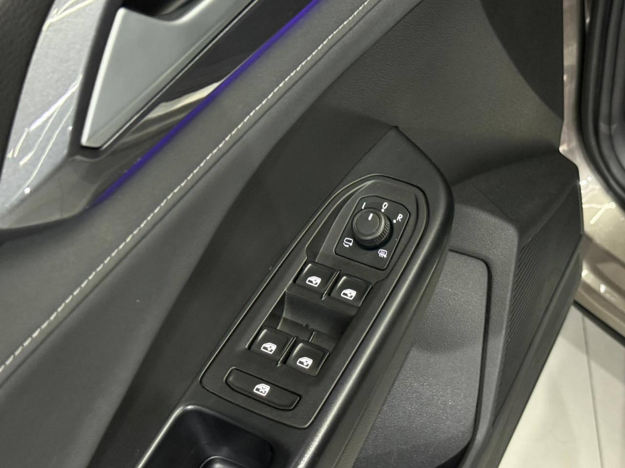 Foto numero 11 do veiculo Volkswagen Taos Highline 1.4 250 TSI Flex Aut. - Branca - 2021/2022