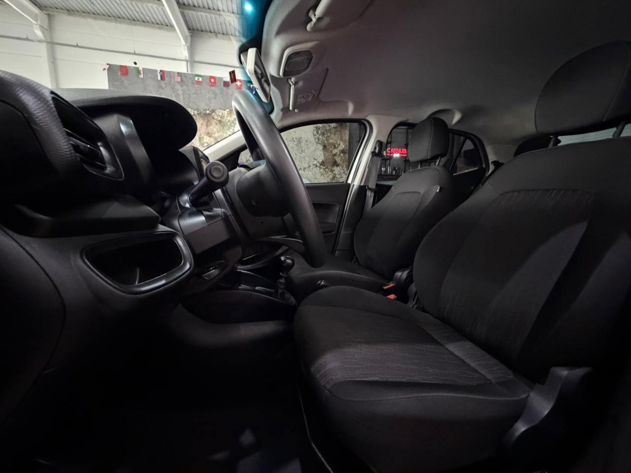 Foto numero 10 do veiculo Fiat Argo 1.0 - Prata - 2022/2023