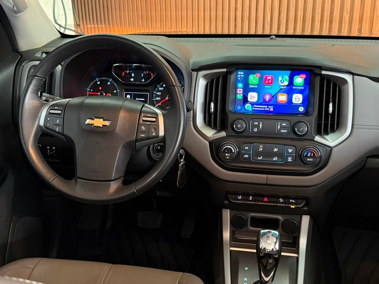 Foto numero 18 do veiculo Chevrolet S-10 Pick-up LTZ 2.8 TDI 4x4 CD Dies.Aut - Preta - 2023/2024