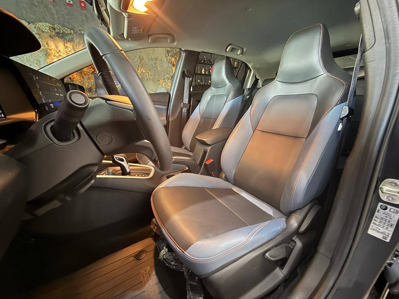 Foto numero 9 do veiculo Chevrolet Onix HEV/ 10TAT PR2 - Cinza - 2025/2026