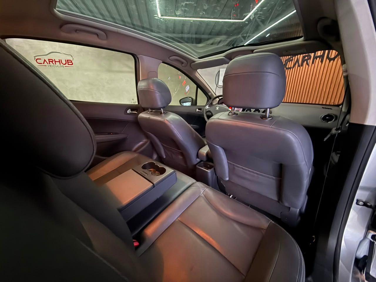 Foto numero 12 do veiculo Peugeot 308 Griffe 1.6 Turbo Flex 16V 5p Aut.  - Prata - 2016/2017