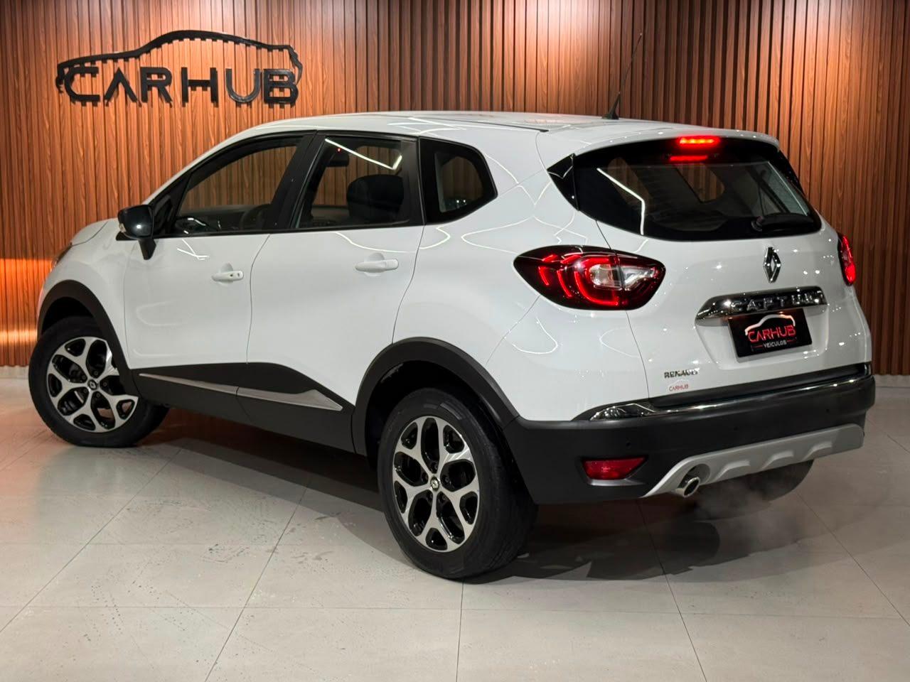 Foto numero 2 do veiculo Renault Captur Intense 1.6 16V Flex 5p Aut.  - Branca - 2018/2019