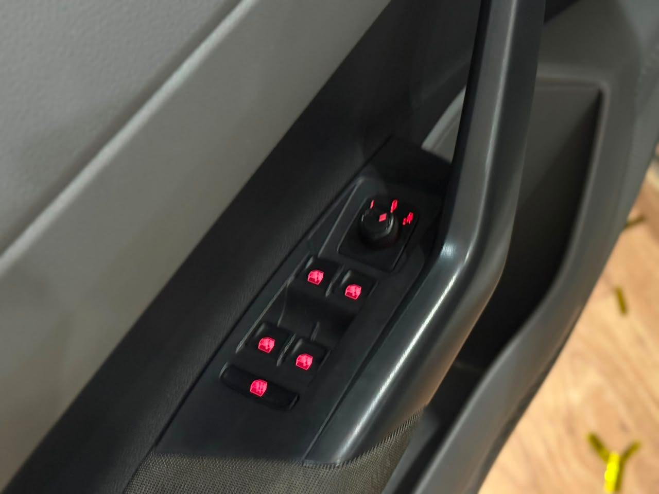 Foto numero 9 do veiculo Volkswagen Polo Comfort. 200 TSI 1.0 Flex 12V Aut.  - Prata - 2019/2020