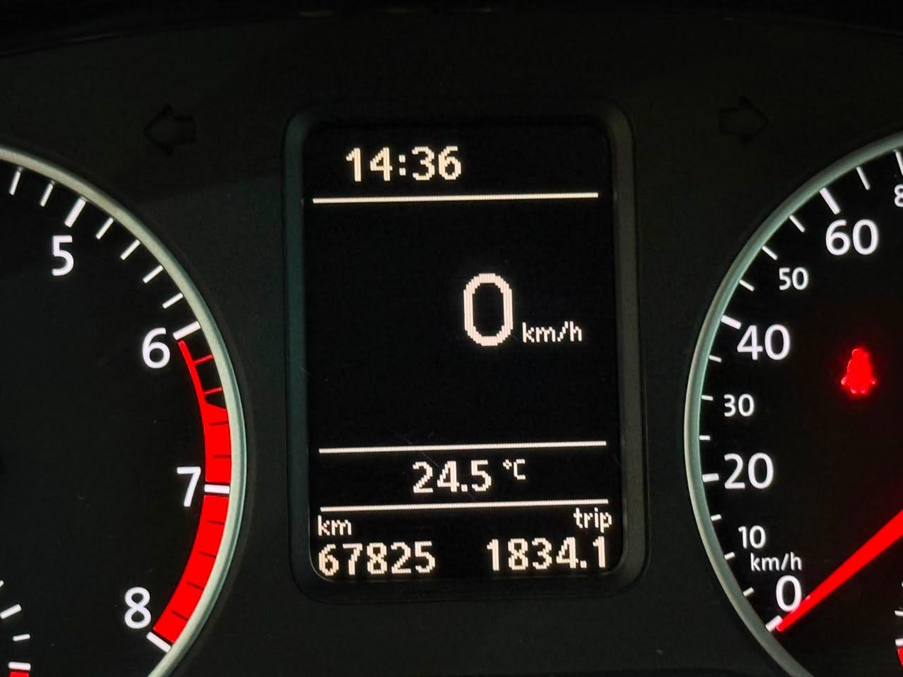Foto numero 5 do veiculo Volkswagen Fox Connect 1.6 Flex 8V 5p  - Vermelha - 2019/2019