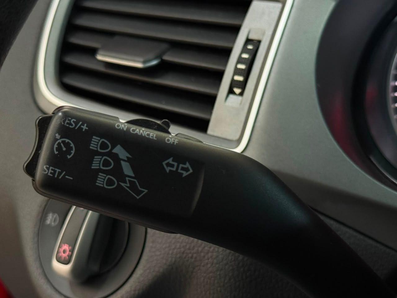 Foto numero 9 do veiculo Volkswagen Fox Connect 1.6 Flex 8V 5p  - Vermelha - 2019/2019