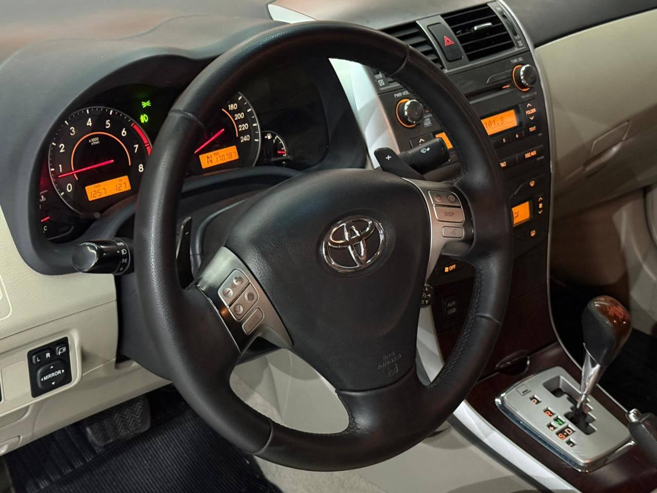 Foto numero 4 do veiculo Toyota Corolla ALTIS/A.Premiu. 2.0 Flex 16V Aut - Prata - 2011/2012