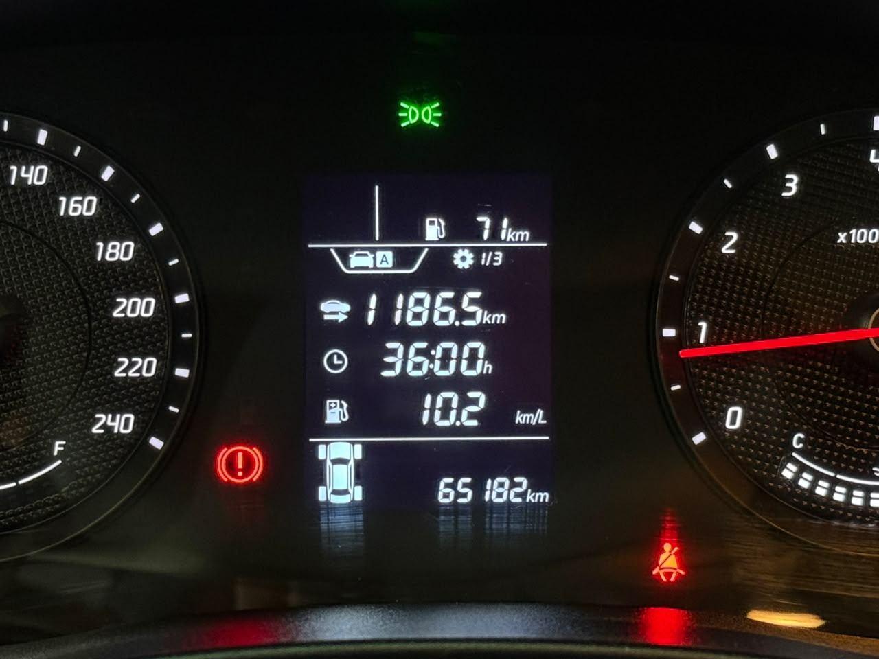 Foto numero 5 do veiculo Hyundai HB20 Comfort 1.0 Flex 12V Mec. - Preta - 2023/2024