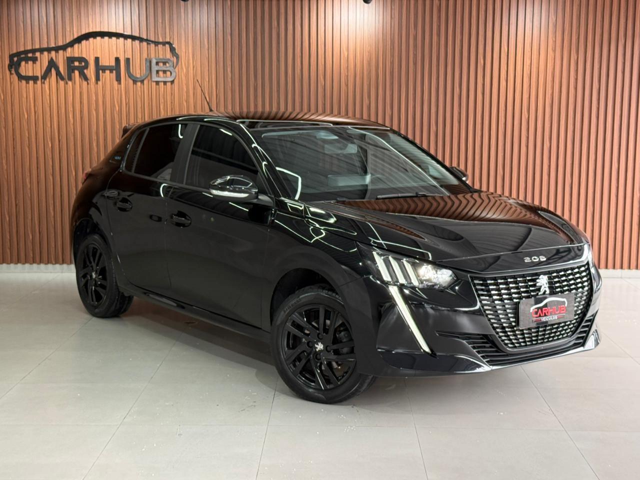 Foto numero 1 do veiculo Peugeot 208 Style /  MT - Preta - 2023/2023