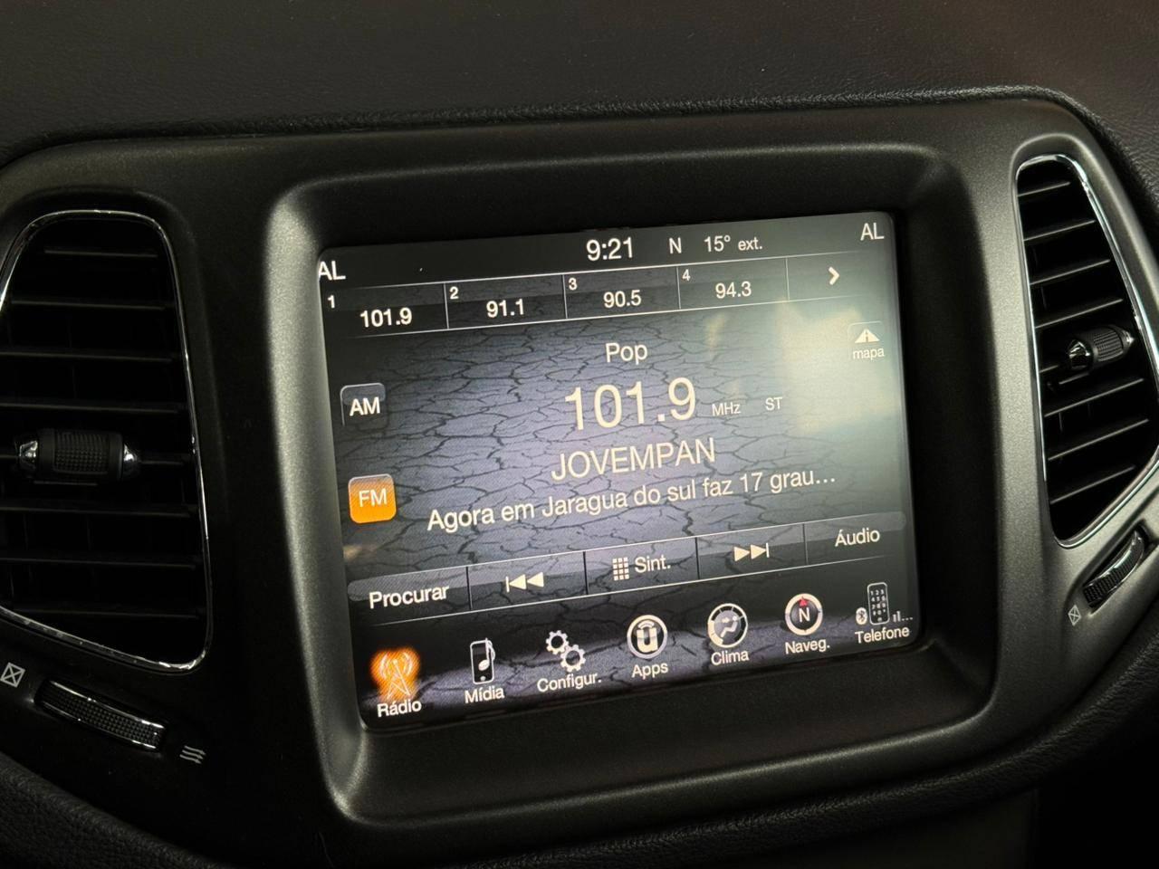 Foto numero 6 do veiculo Jeep Compass LONGITUDE 2.0 4x4 Dies. 16V Aut.  - Branca - 2017/2017