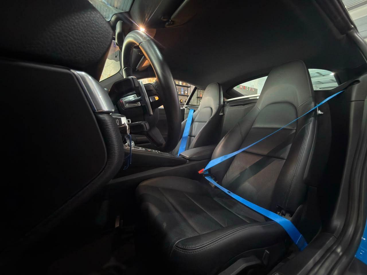Foto numero 13 do veiculo Porsche 718 Cayman 2.0 300cv - Azul - 2023/2024