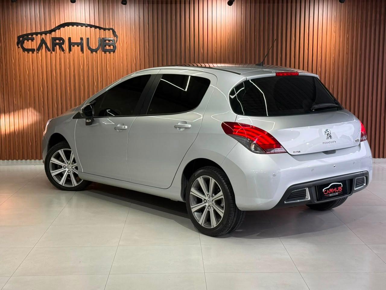 Foto numero 2 do veiculo Peugeot 308 Griffe 1.6 Turbo Flex 16V 5p Aut.  - Prata - 2016/2017