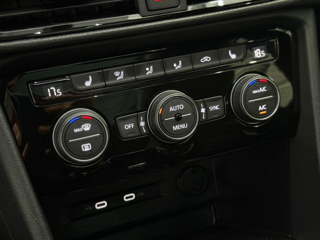 Foto numero 8 do veiculo Volkswagen Taos TAOS HL TSI - Bege - 2022/2022