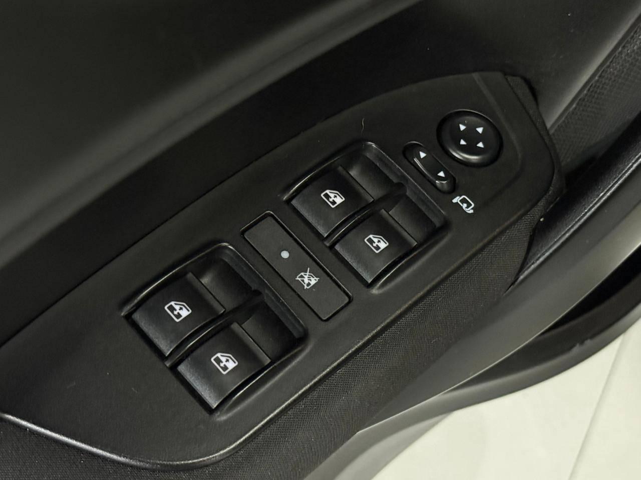 Foto numero 8 do veiculo Fiat Argo DRIVE 1.3 8V Flex  - Branca - 2017/2018