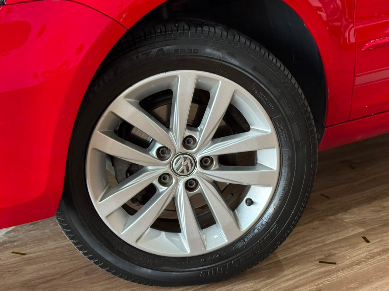 Foto numero 14 do veiculo Volkswagen Fox Connect 1.6 Flex 8V 5p  - Vermelha - 2019/2019