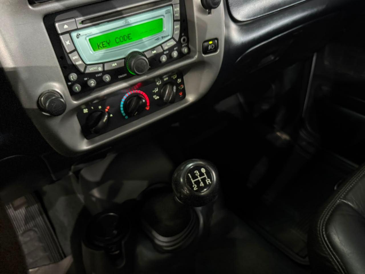 Foto numero 8 do veiculo Ford Ranger /  XLS 10A - Prata - 2010/2011