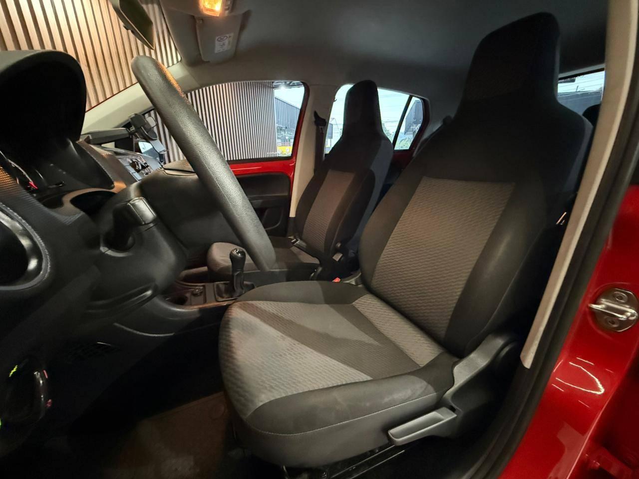 Foto numero 10 do veiculo Volkswagen Up Connect 1.0 TSI Total Flex 12V 5p - Vermelha - 2019/2020
