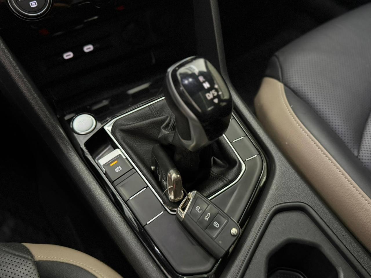 Foto numero 9 do veiculo Volkswagen Taos TAOS HL TSI - Bege - 2022/2022