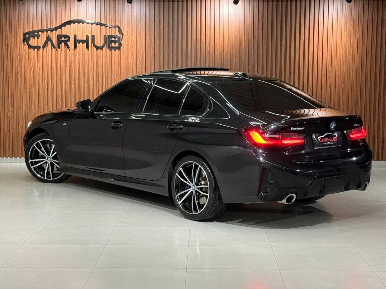 Foto numero 2 do veiculo BMW 320i M SPORT FLEX - Preta - 2024/2024