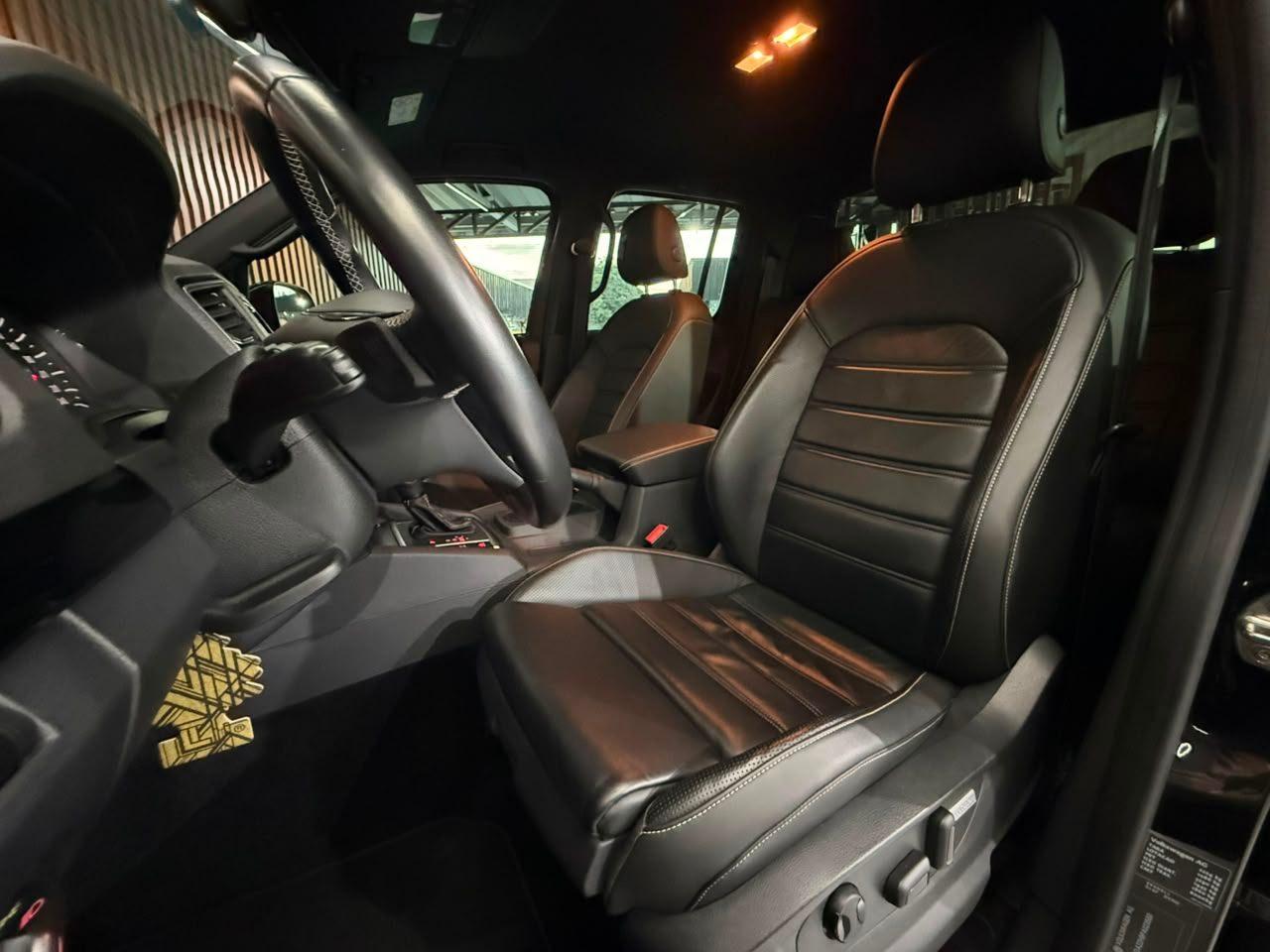 Foto numero 12 do veiculo Volkswagen Amarok /VW  V6 EXTREME - Preta - 2023/2023