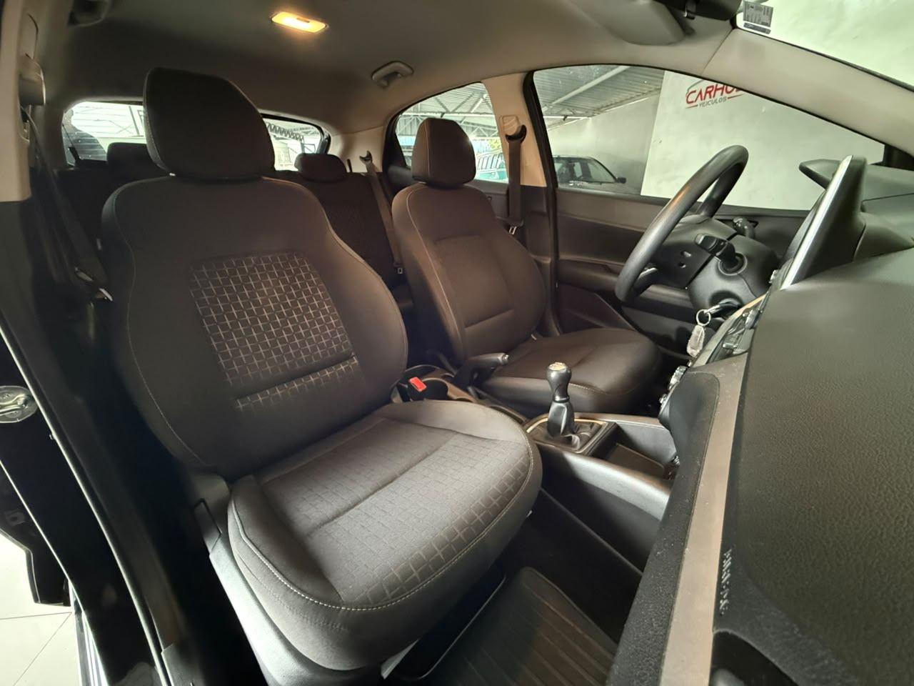 Foto numero 13 do veiculo Hyundai HB20 Comfort 1.0 Flex 12V Mec. - Preta - 2023/2024