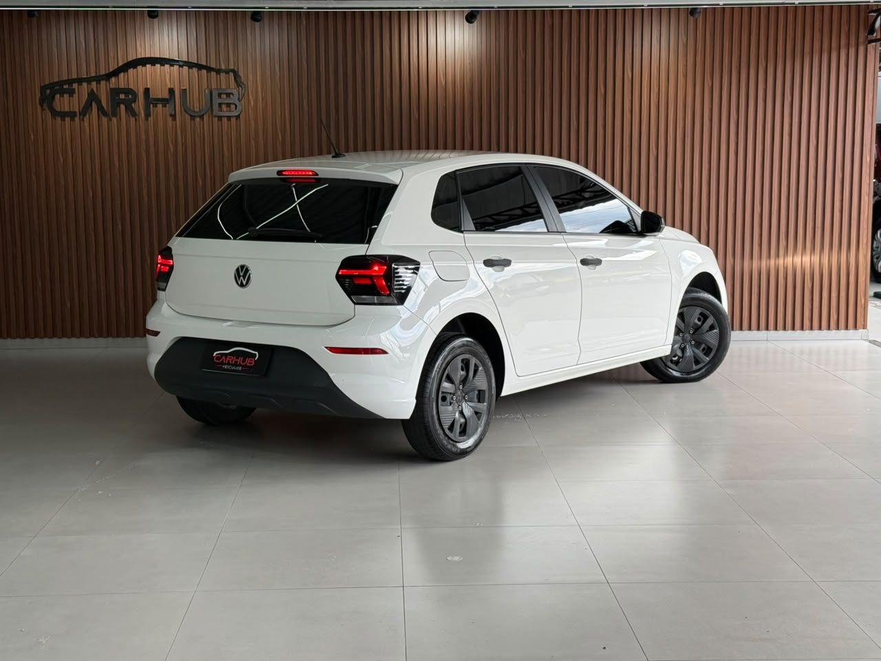 Foto numero 3 do veiculo Volkswagen Polo Track 1.0 Flex 12V 5p - Branca - 2024/2024