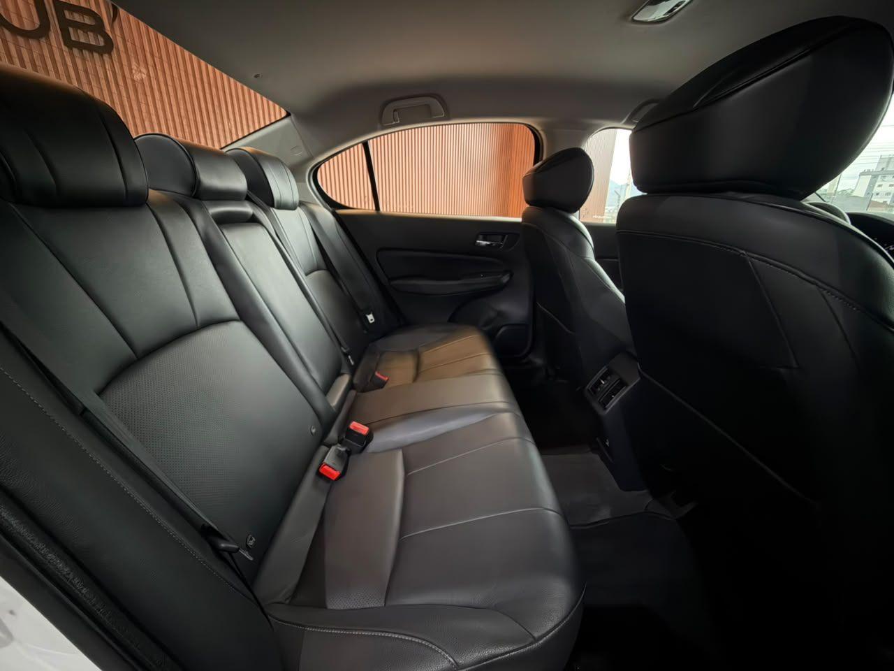 Foto numero 16 do veiculo Honda City Sedan EXL 1.5 Flex  16V 4p Aut.  - Branca - 2022/2022