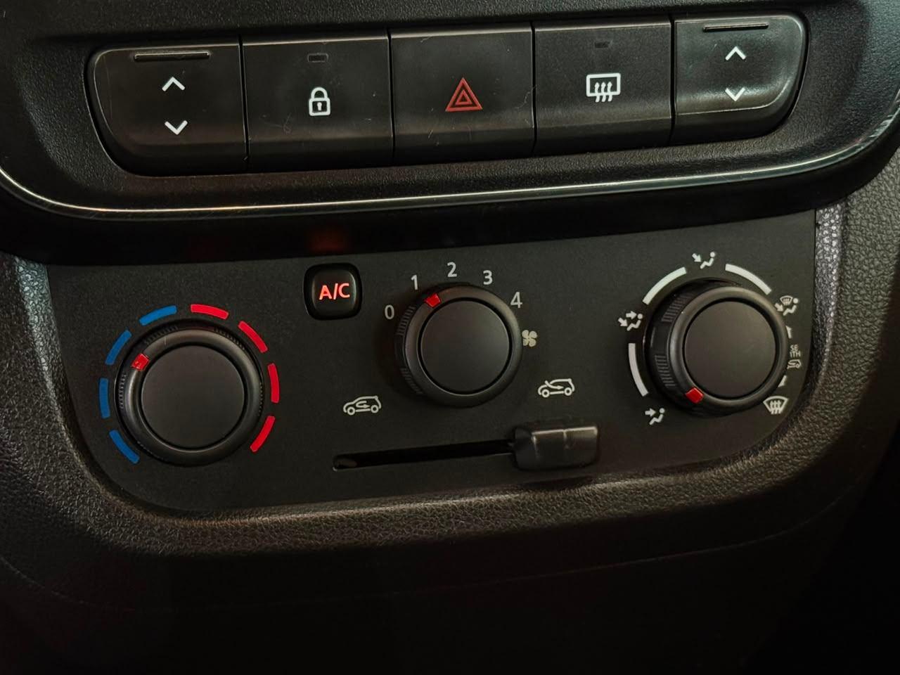 Foto numero 6 do veiculo Renault Kwid ZEN 2 - Vermelha - 2022/2023