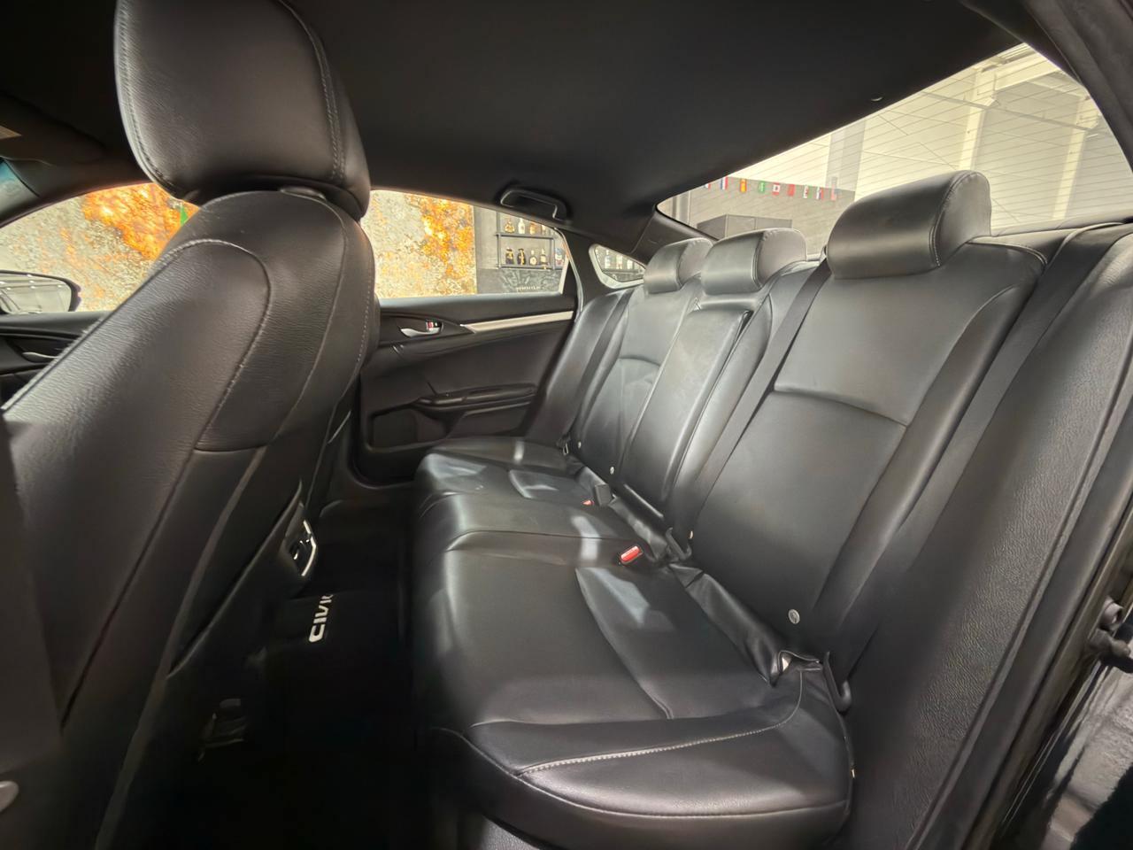 Foto numero 10 do veiculo Honda Civic EXL CVT - Preta - 2020/2020