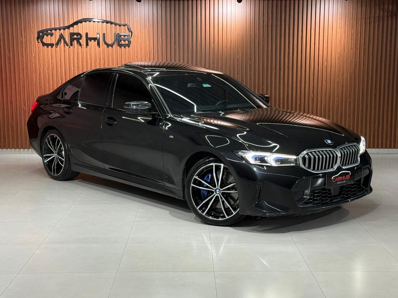 Foto numero 1 do veiculo BMW 320i M SPORT FLEX - Preta - 2024/2024