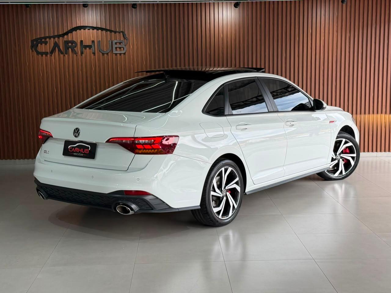Foto numero 3 do veiculo Volkswagen Jetta /VW  GLI - Branca - 2023/2023
