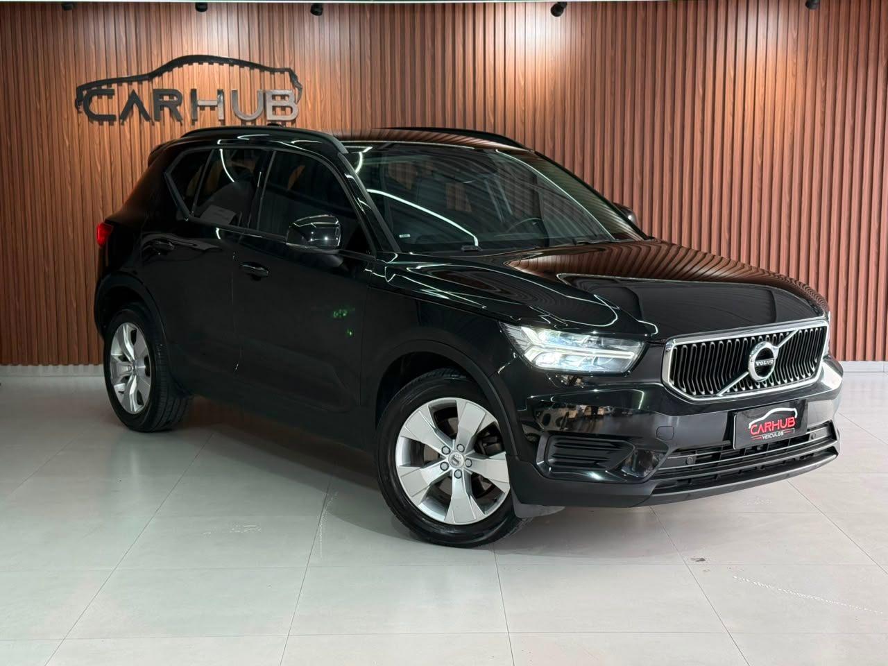 Foto numero 1 do veiculo Volvo XC40 T-4 2.0 190cv FWD  - Preta - 2018/2019