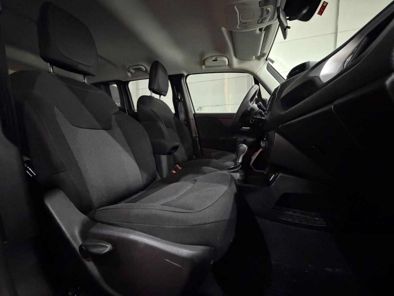 Foto numero 15 do veiculo Jeep Renegade 1.8 AT - Prata - 2019/2020
