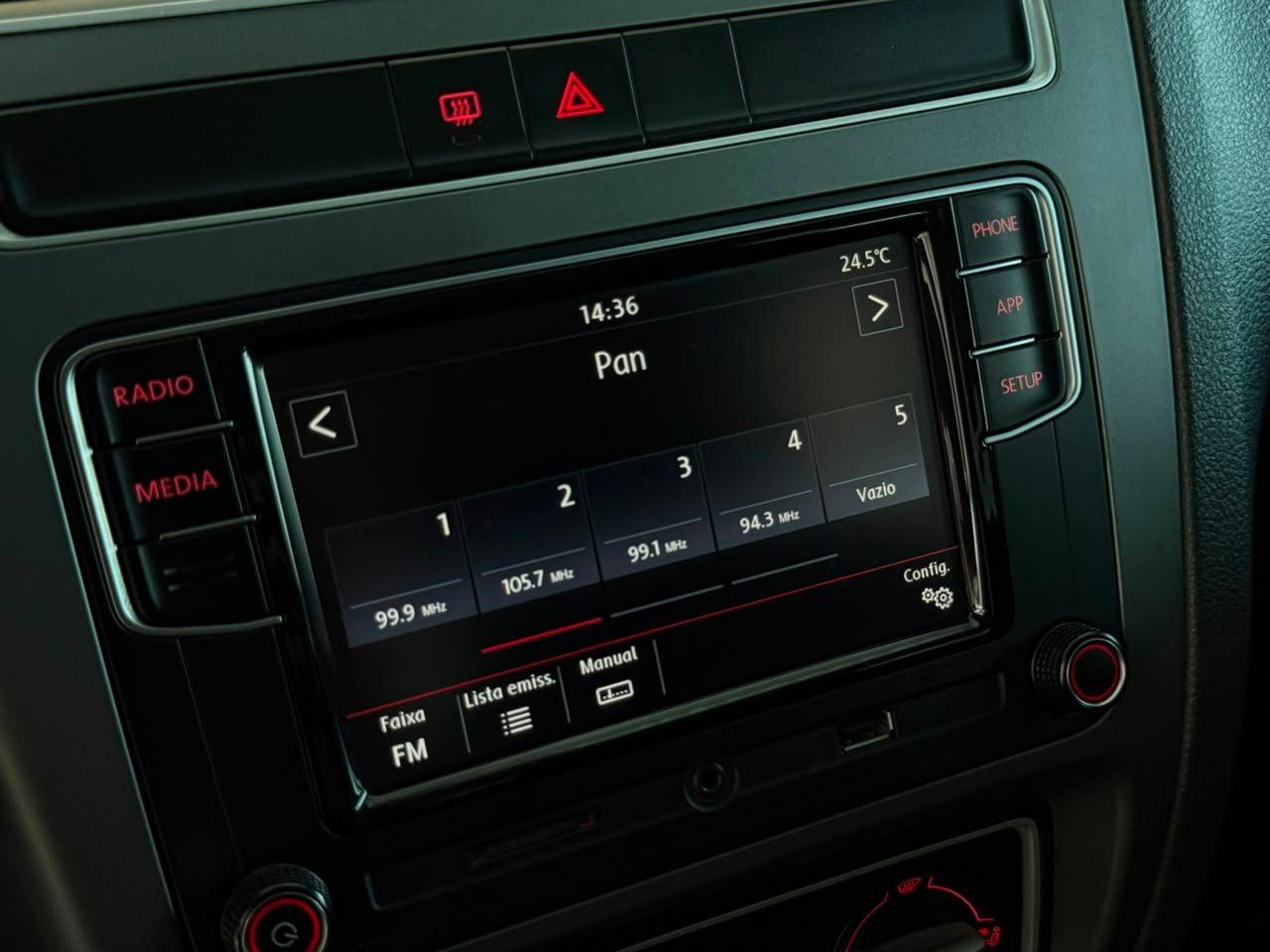 Foto numero 6 do veiculo Volkswagen Fox Connect 1.6 Flex 8V 5p  - Vermelha - 2019/2019