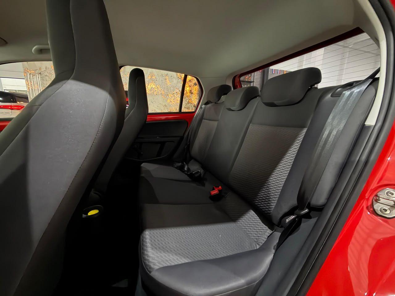 Foto numero 10 do veiculo Volkswagen Up move 1.0 TSI Total Flex 12V 5p - Vermelha - 2017/2018