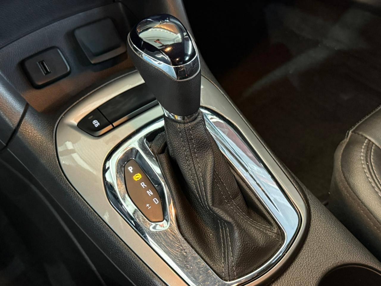 Foto numero 8 do veiculo Chevrolet Cruze /CHEV  LT NB AT - Branca - 2019/2020