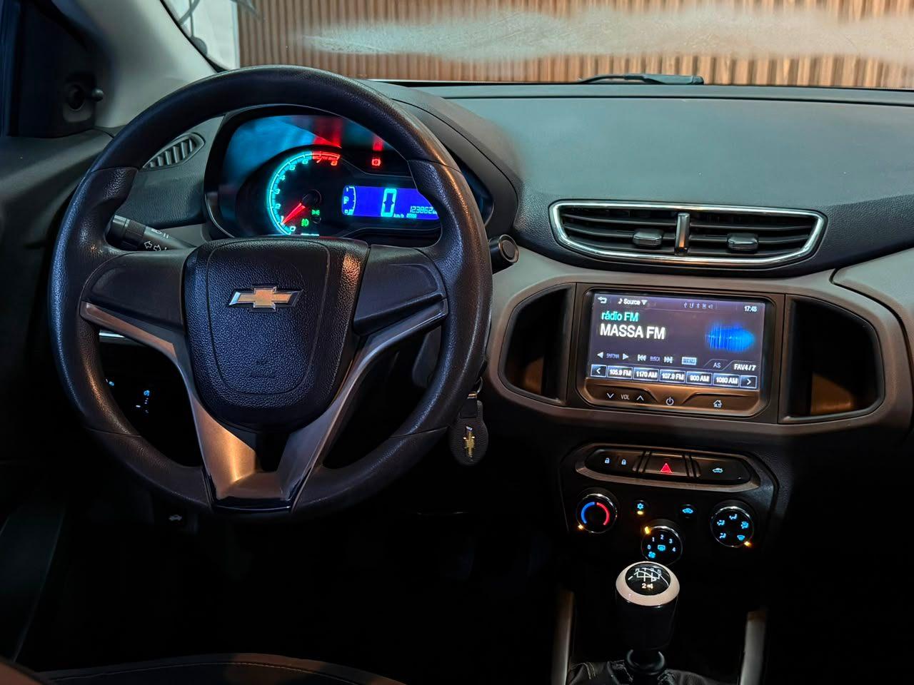 Foto numero 15 do veiculo Chevrolet Prisma Sed. LT 1.4 8V FlexPower 4p  - Prata - 2015/2015