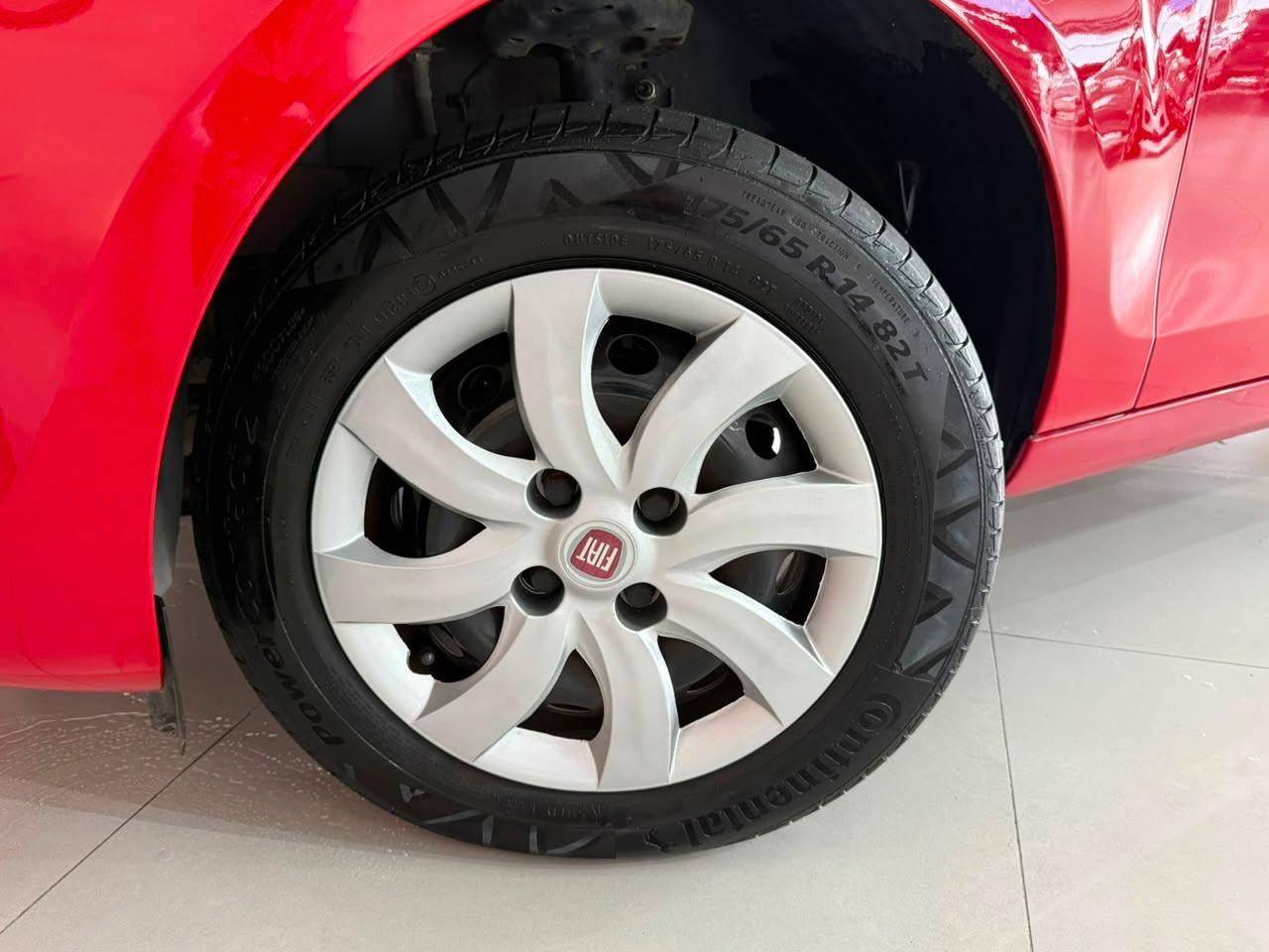 Foto numero 15 do veiculo Fiat Palio ATTRACTIV 1.0 - Vermelha - 2014/2015