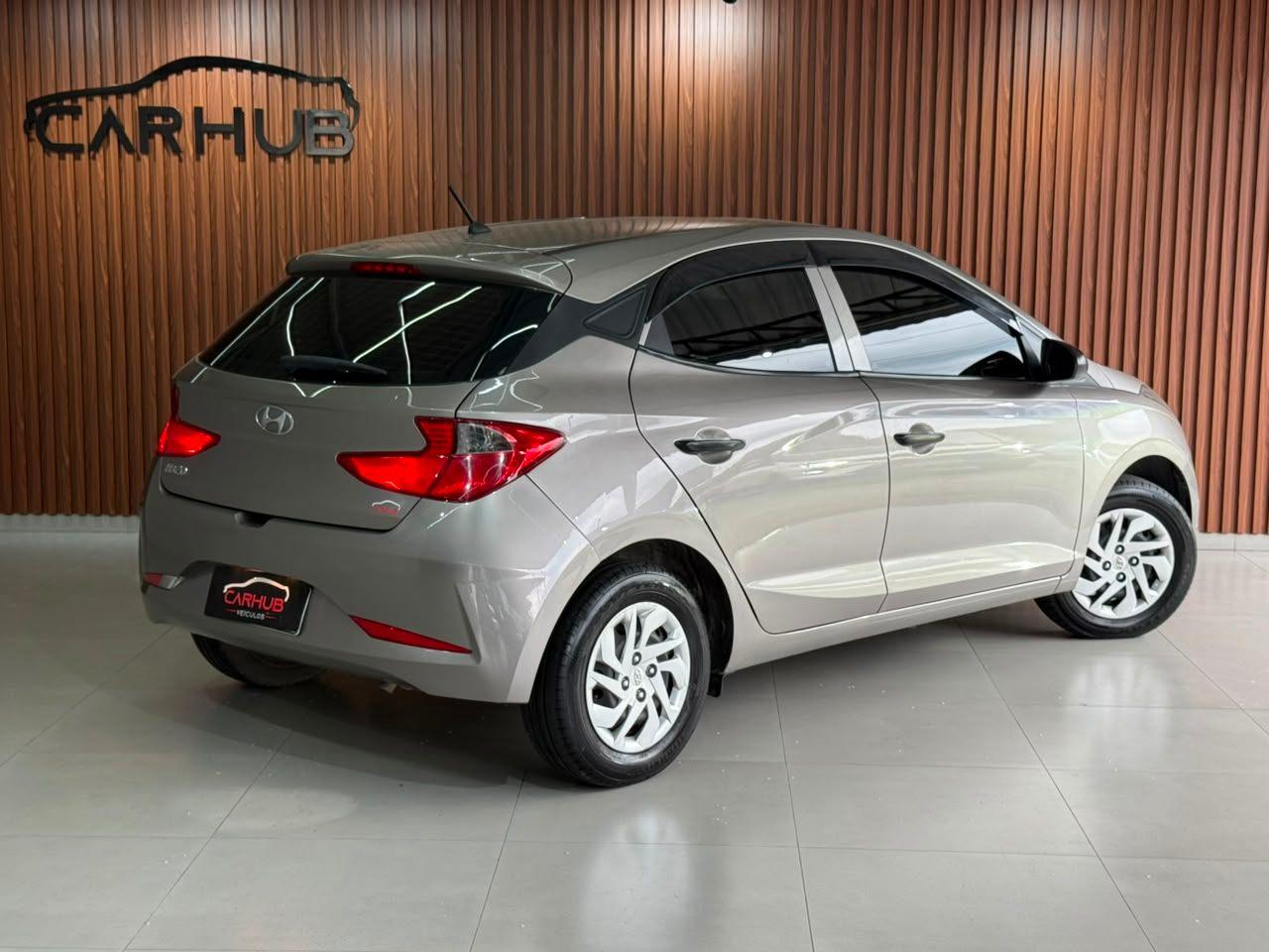 Foto numero 3 do veiculo Hyundai HB20 10M/SENSE - Prata - 2021/2021