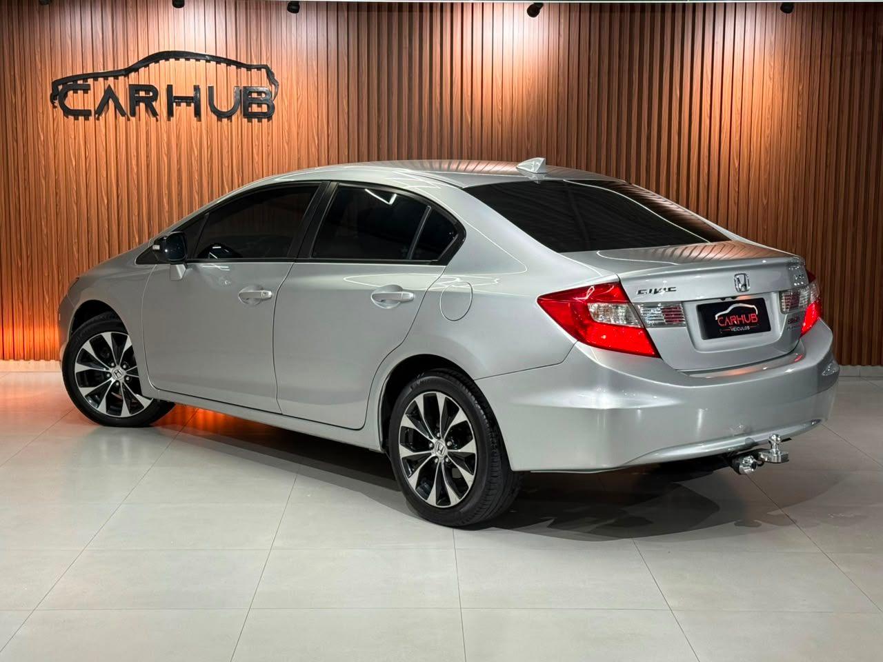 Foto numero 2 do veiculo Honda Civic LXR - Prata - 2015/2016