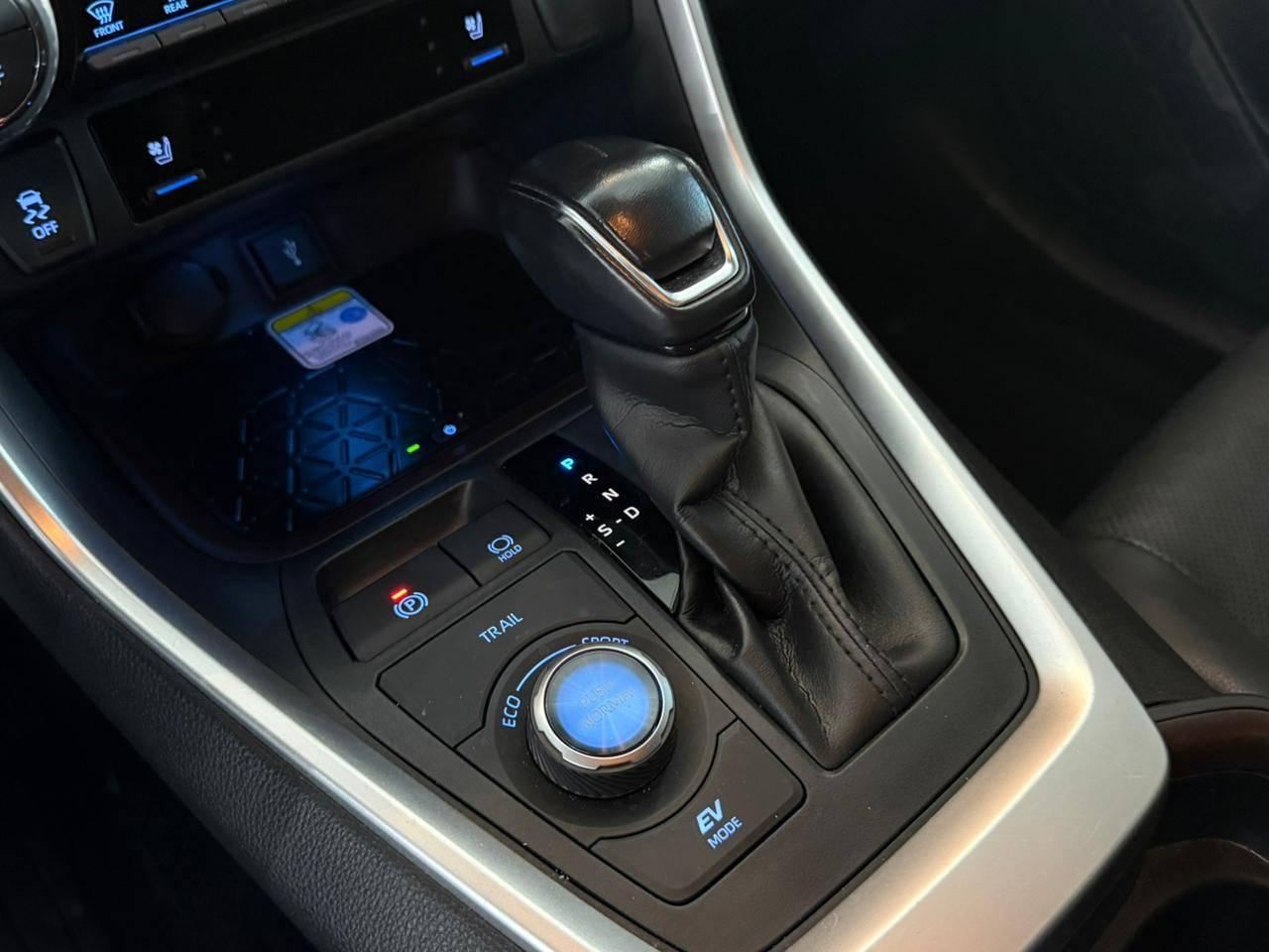 Foto numero 10 do veiculo Toyota RAV-4 - Branca - 2021/2021
