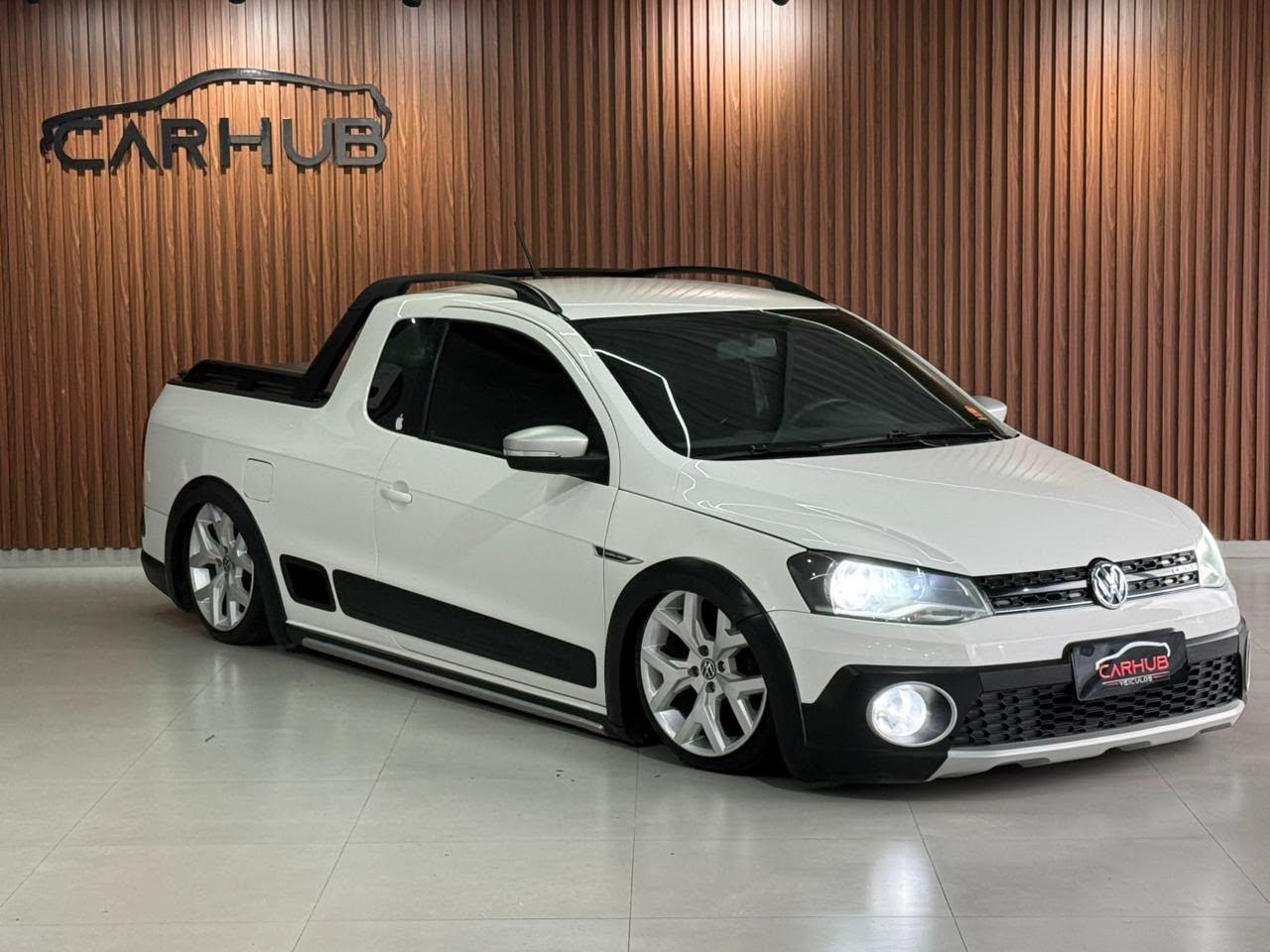 Foto numero 1 do veiculo Volkswagen Saveiro W/NOVA  CE CROSS - Branca - 2013/2014
