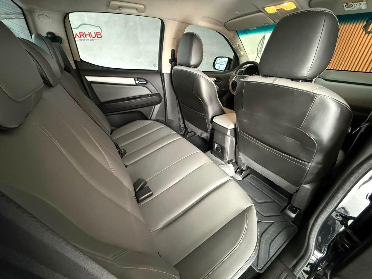 Foto numero 16 do veiculo Chevrolet S-10 Pick-up LTZ 2.8 TDI 4x4 CD Dies.Aut - Preta - 2023/2024
