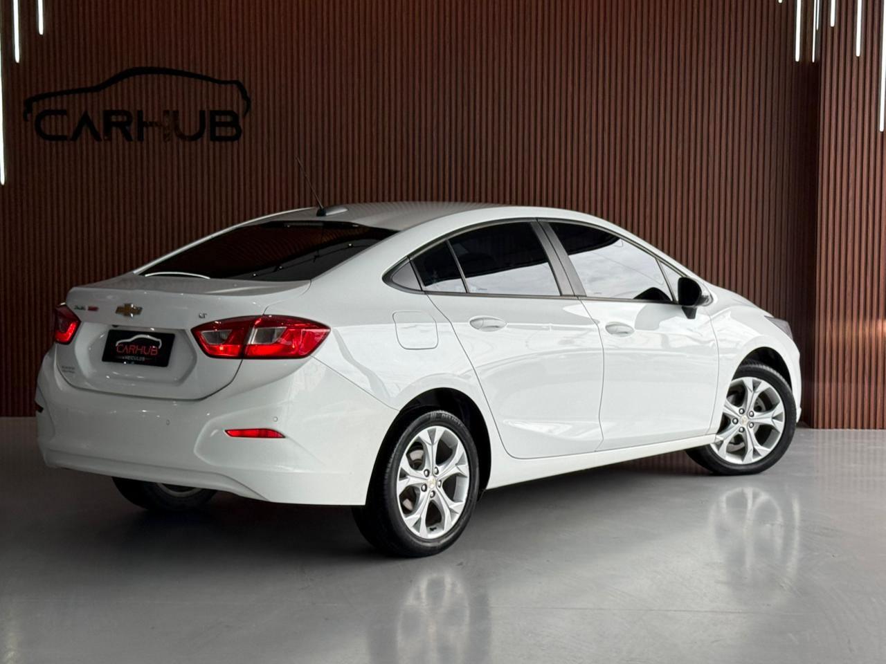 Foto numero 3 do veiculo Chevrolet Cruze /CHEV  LT NB AT - Branca - 2019/2020