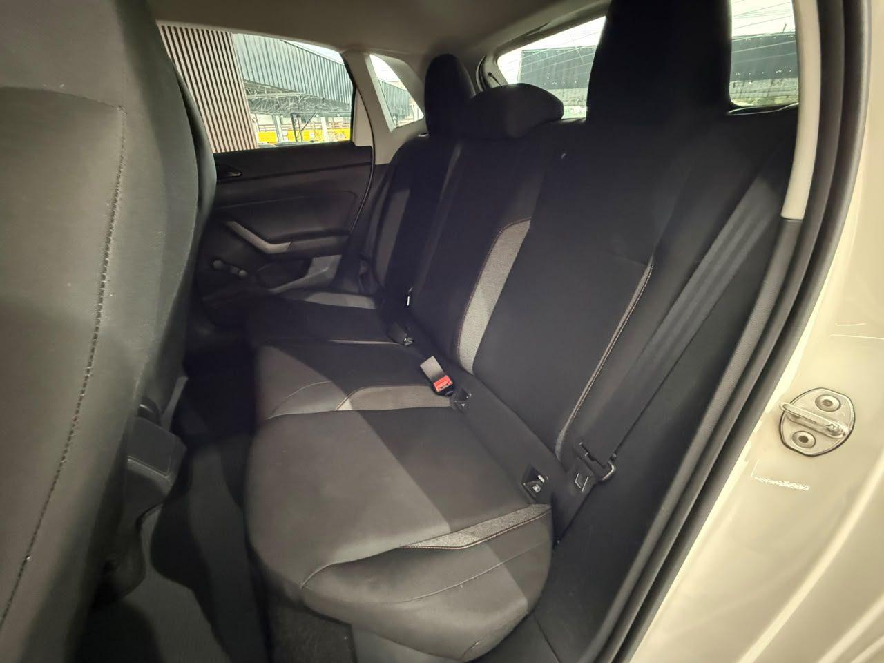 Foto numero 11 do veiculo Volkswagen Polo Track 1.0 Flex 12V 5p - Branca - 2024/2024