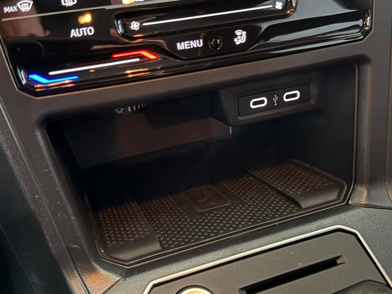 Foto numero 8 do veiculo Volkswagen Polo W/ HL AB - Prata - 2025/2026