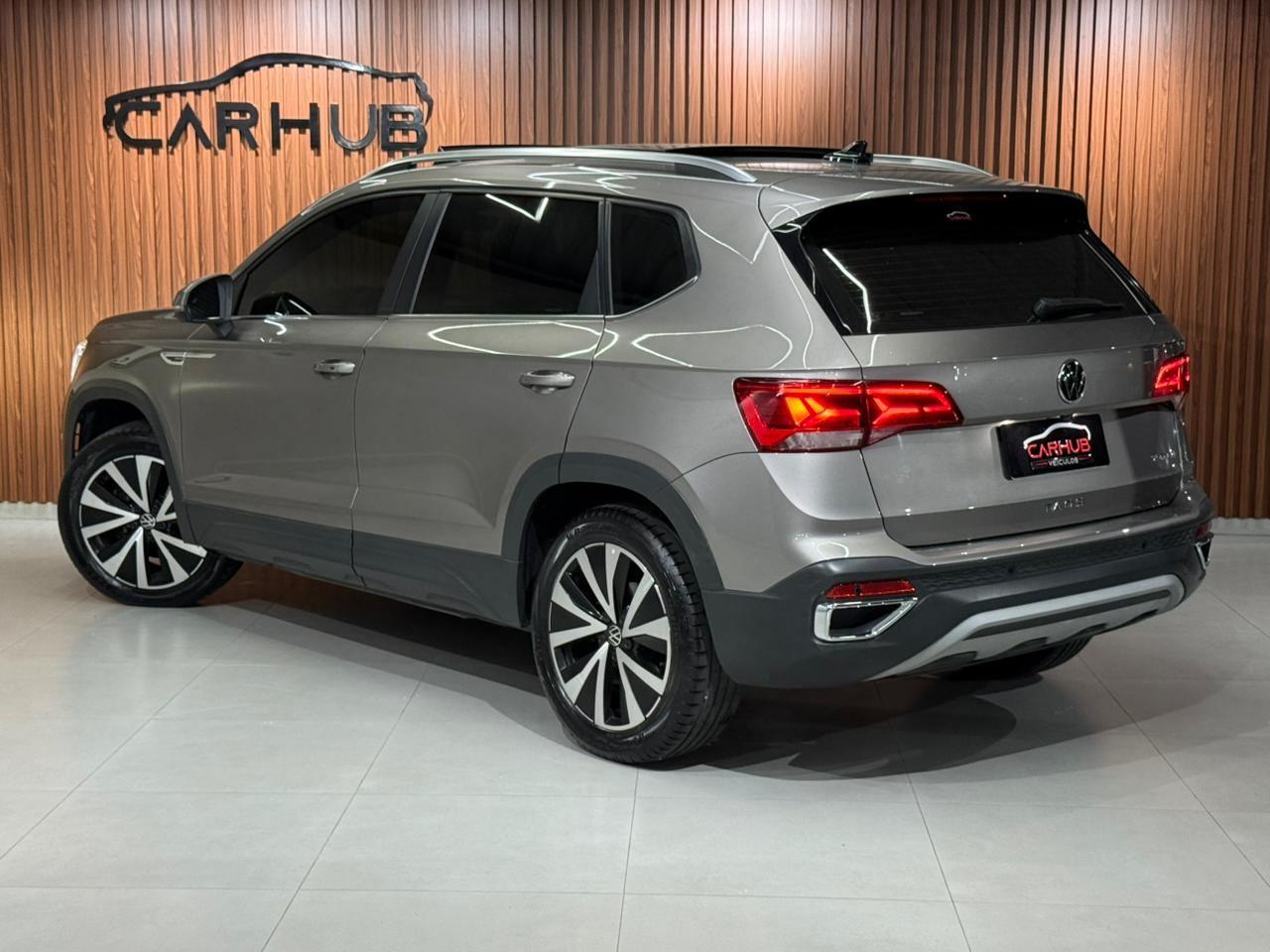 Foto numero 2 do veiculo Volkswagen Taos Highline 1.4 250 TSI Flex Aut. - Branca - 2021/2022