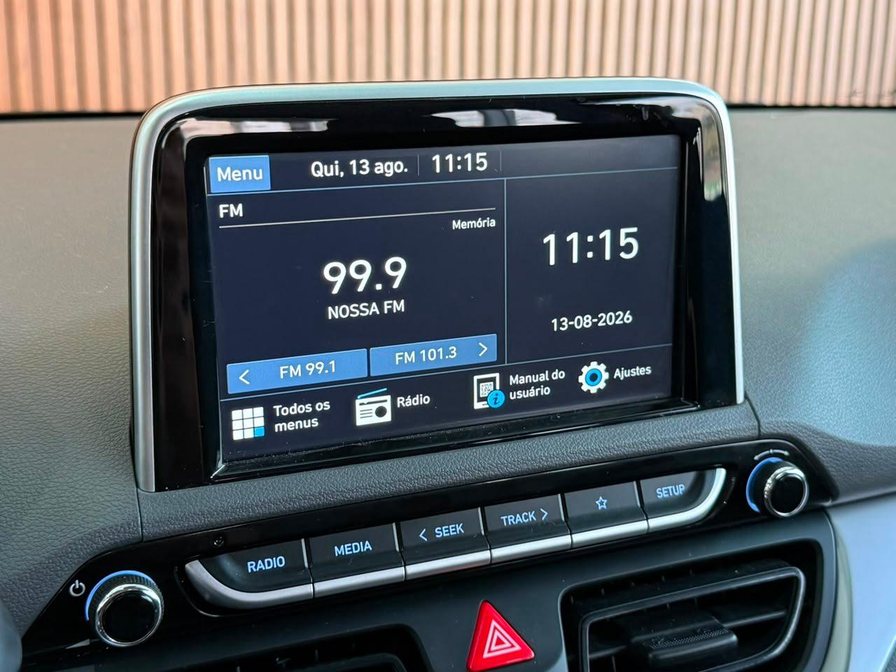 Foto numero 6 do veiculo Hyundai HB20S 10TA EVOLUT - Branca - 2020/2021