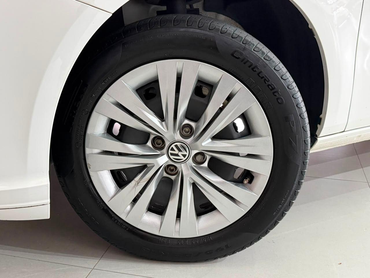 Foto numero 14 do veiculo Volkswagen Voyage 1.0 Flex 12V 4p  - Branca - 2022/2023